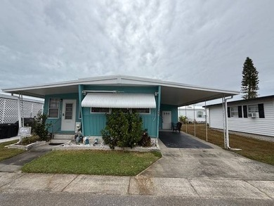 Lake Haven Home For Sale in Dunedin Florida