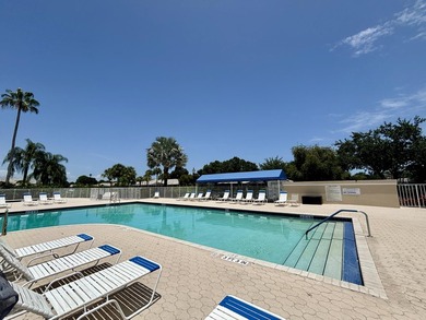 Lakefront living in the heart of St. Lucie West! This spacious - photo 32