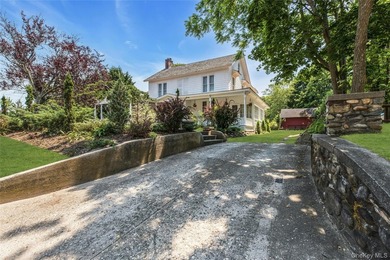 Nestled within the Historic District, this captivating - photo 3