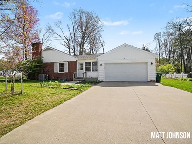Charming 4 bedroom, 2 bath brick ranch in the City of Whitehall - photo 5