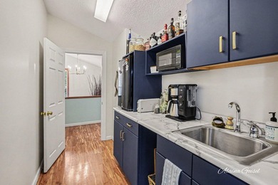 Beautifully updated home in the highly desirable Waukazoo Woods - photo 37