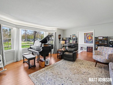 Charming 4 bedroom, 2 bath brick ranch in the City of Whitehall - photo 8