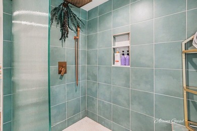 Beautifully updated home in the highly desirable Waukazoo Woods - photo 43