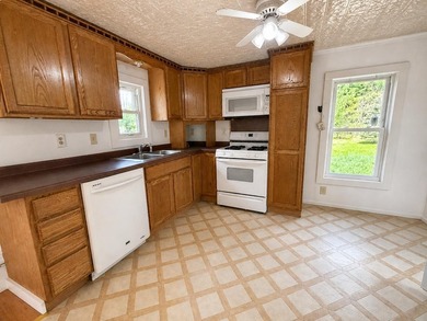 Just minutes from Castle Rock Lake and nestled on 1+ acre of - photo 7
