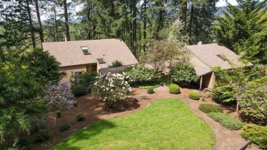 (private lake, pond, creek) Home For Sale in Springfield Oregon