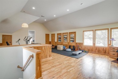 This (+-) 4.25 acre Eagle Mountain Lake estate is back and - photo 25