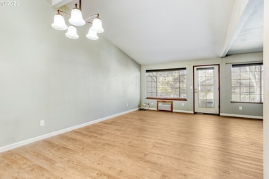 Enjoy comfortable and convenient 55+ living in this - photo 7