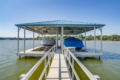 This (+-) 4.25 acre Eagle Mountain Lake estate is back and - photo 29