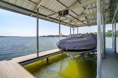 This (+-) 4.25 acre Eagle Mountain Lake estate is back and - photo 31