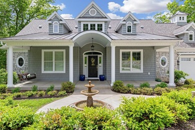 Custom 5-BD, 4.5-BA, 4,290-square-foot home commands a hilltop - photo 7