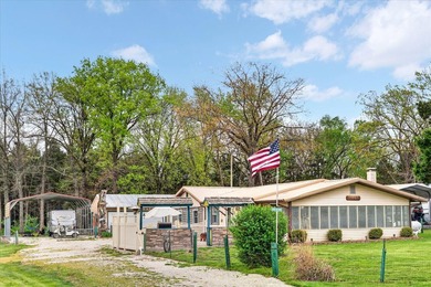 Not many properties can offer a 3 bed/2 bath home, 2 guest - photo 3