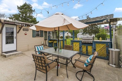 Not many properties can offer a 3 bed/2 bath home, 2 guest - photo 6