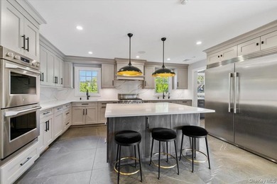 Welcome to this exceptional custom Colonial, built in 2019 and - photo 11