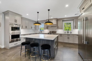 Welcome to this exceptional custom Colonial, built in 2019 and - photo 12