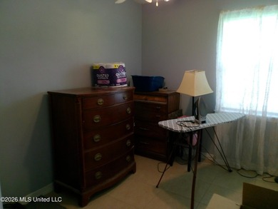 Well maintained 3bdrm 1.5 bath 1364 square foot home. New roof - photo 14