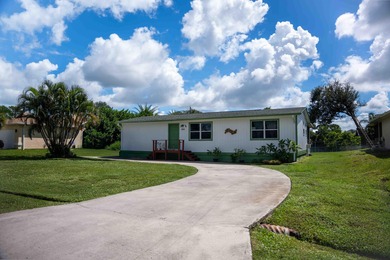 St. Lucie River Home For Sale in Port Saint Lucie Florida