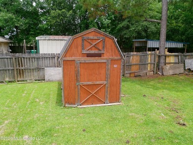 Well maintained 3bdrm 1.5 bath 1364 square foot home. New roof - photo 23