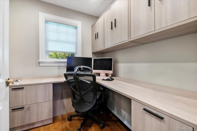 Welcome to this exceptional custom Colonial, built in 2019 and - photo 23