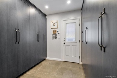 Welcome to this exceptional custom Colonial, built in 2019 and - photo 24
