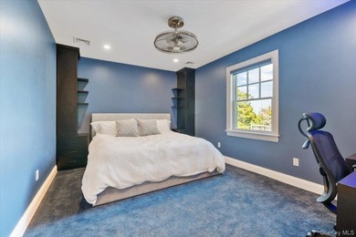 Welcome to this exceptional custom Colonial, built in 2019 and - photo 27