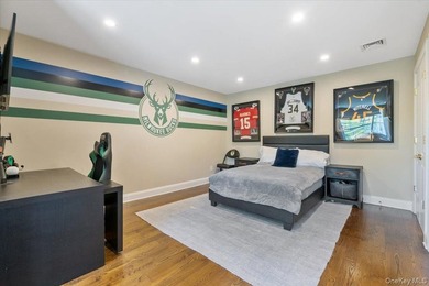 Welcome to this exceptional custom Colonial, built in 2019 and - photo 29