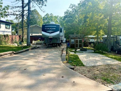 Lake Tansi Home For Sale in Crossville Tennessee