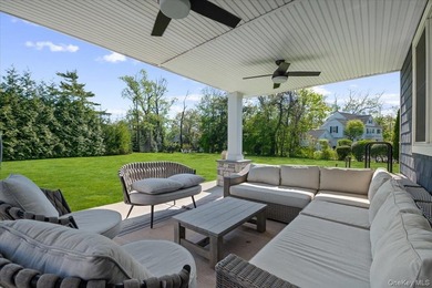 Welcome to this exceptional custom Colonial, built in 2019 and - photo 43