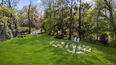 Welcome to this exceptional custom Colonial, built in 2019 and - photo 47