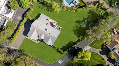 Welcome to this exceptional custom Colonial, built in 2019 and - photo 49