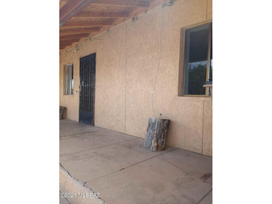 This multifamily consists of 4 similar apartments. Each