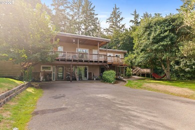 Smith Lake Home For Sale in Warrenton Oregon