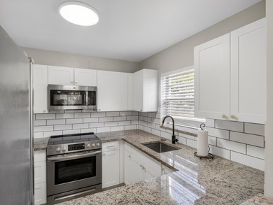Welcome to easy Florida living in this beautifully renovated - photo 5