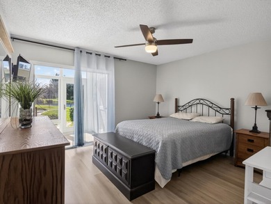 Welcome to easy Florida living in this beautifully renovated - photo 7