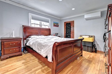 UPDATED SPACIOUS CAPE , 4 BEDROOMS 2 BATHROOMS, EAT IN KITCHEN - photo 20