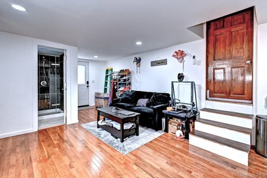 UPDATED SPACIOUS CAPE , 4 BEDROOMS 2 BATHROOMS, EAT IN KITCHEN - photo 24