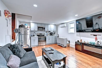 UPDATED SPACIOUS CAPE , 4 BEDROOMS 2 BATHROOMS, EAT IN KITCHEN - photo 25