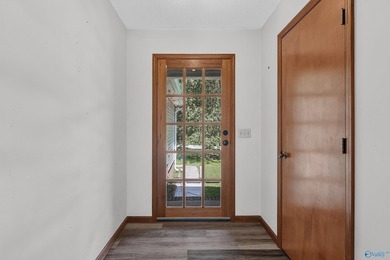 Welcome to 261 Glenview Dr in beautiful Estill Springs, TN! This - photo 7