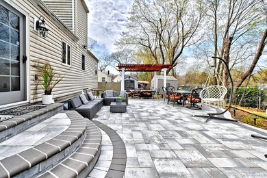 UPDATED SPACIOUS CAPE , 4 BEDROOMS 2 BATHROOMS, EAT IN KITCHEN - photo 40