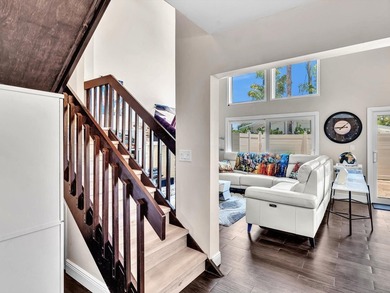 As seen on TV! Soaring wood vaulted ceilings, fully remodeled - photo 7