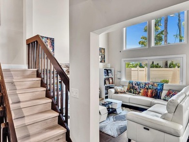 As seen on TV! Soaring wood vaulted ceilings, fully remodeled - photo 9