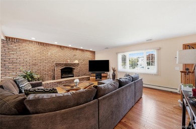 Welcome home to this beautifully updated and well maintained - photo 5