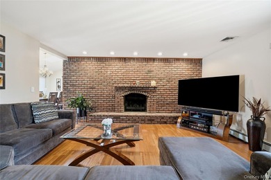 Welcome home to this beautifully updated and well maintained - photo 9