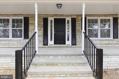COME HOME TO THIS PRISTINE HOME LOCATED IN THE RIVERFRONT - photo 11