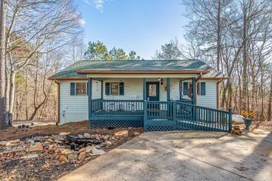 Lake Home For Sale in Ellijay, Georgia