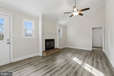 COME HOME TO THIS PRISTINE HOME LOCATED IN THE RIVERFRONT - photo 25