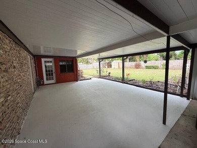 Welcome to sunny Florida living in this completely remodeled - photo 28
