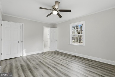 COME HOME TO THIS PRISTINE HOME LOCATED IN THE RIVERFRONT - photo 28