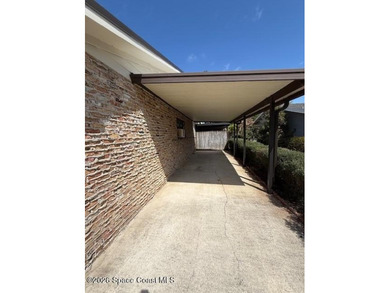 Welcome to sunny Florida living in this completely remodeled - photo 31