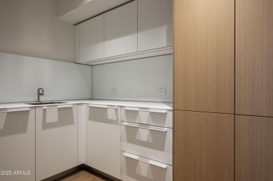 Tucked at the base of revered Camelback Mountain, Ascent is a