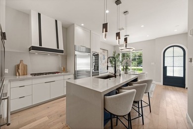 High rise convenience and amenities with the privacy and - photo 8